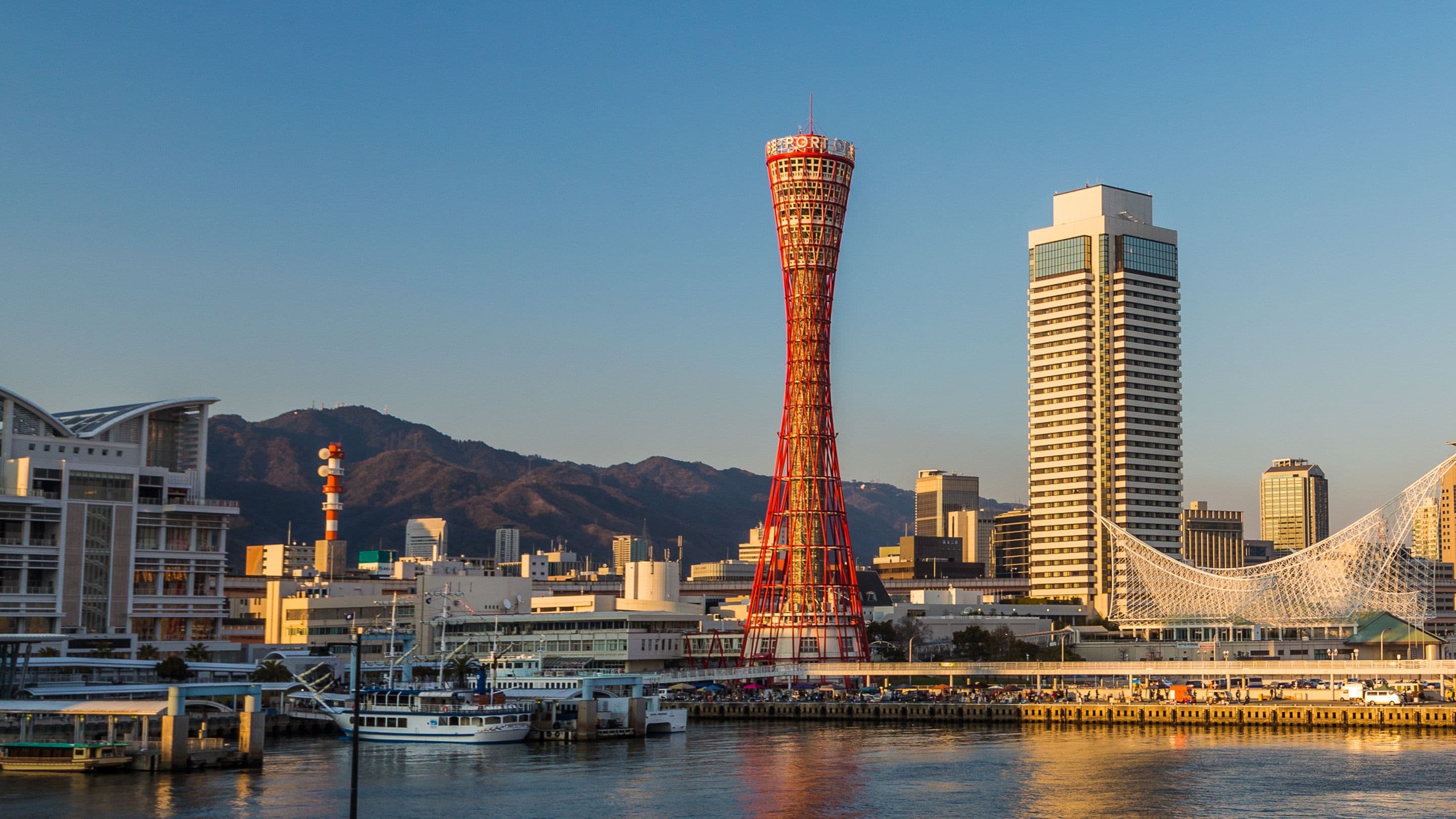 神戸市役所:多様なニーズに対応したコンテンツをプラットフォームで提供し職員の自発的な学びを促進